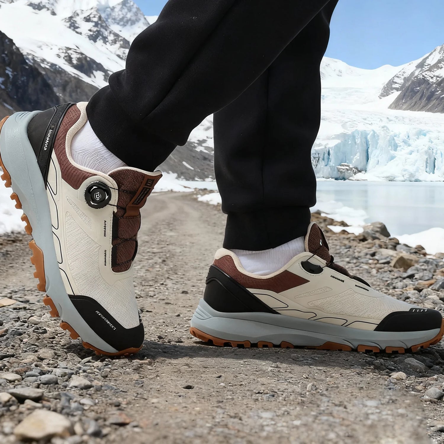 Men's Hiking Sneakers with Rotating Button New High Quality Outdoor Shoes Male Leather Luxury Designer Men Trekking Climbing Shoes W3166